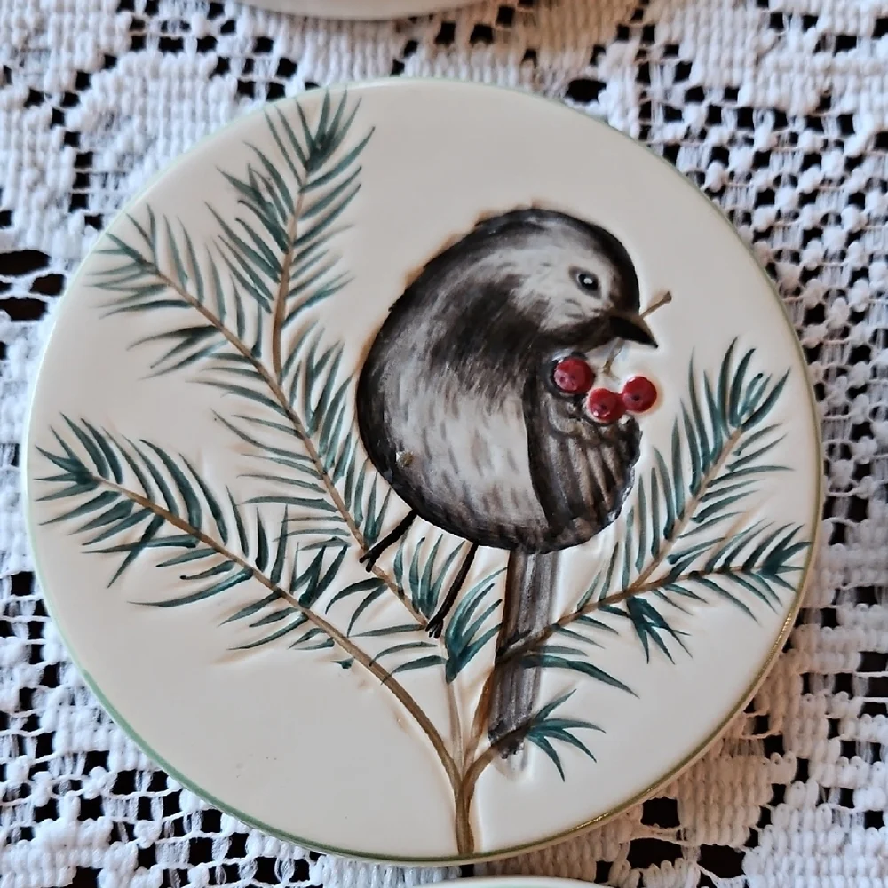 Set of 7 Beautiful Embossed Ceramic Coasters Pinecones, Holly & Berries, Birds